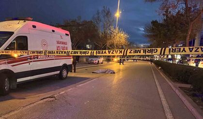 Otomobilin çarptığı kadın hayatını kaybetti