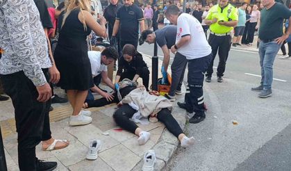 ters yönden çıkan otel servisi ile motosiklet çarpıştı: 1 ölü