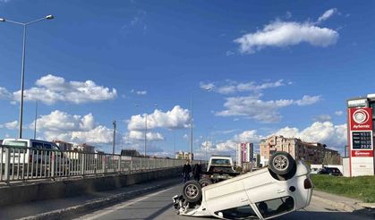 Otomobil devrildi: 3 yaralı