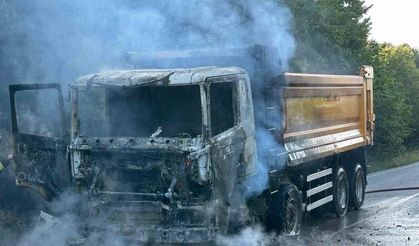 Hafriyat kamyonu alevlere teslim oldu