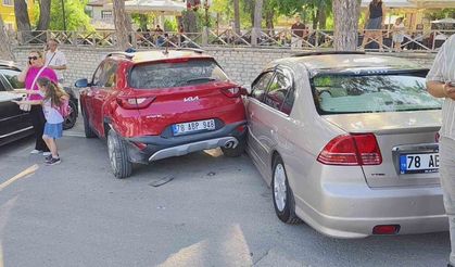 Kontrolden çıkan otomobil 3 araca çarptı: 1 yaralı