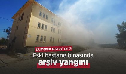Eski hastane binasında arşiv yangını: Dumanlar çevreyi sardı