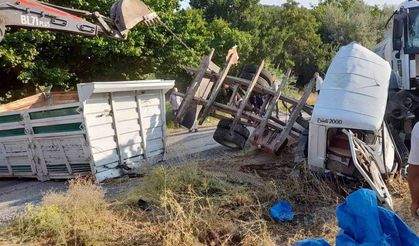 Kamyon ile su tankeri çarpıştı: 4 yaralı