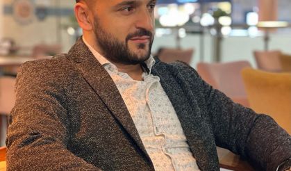 Eski belediye başkanı, bıçaklı saldırıda öldürüldü