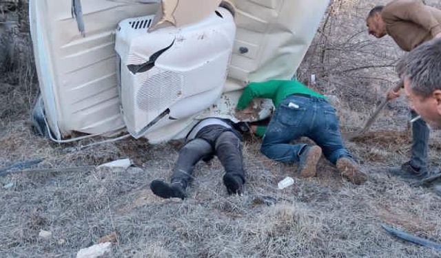 kontrolden çıkan tır uçurumdan yuvarlandı: 1 ölü, 1 yaralı