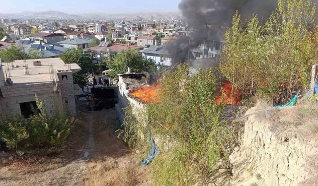 Kömürlük alev alev yandı