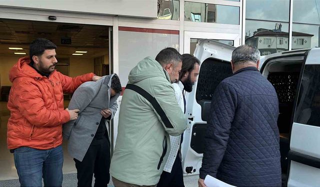 Dükkan sahibini bıçaklayan kiracı ve arkadaşı adliyeye sevk edildi