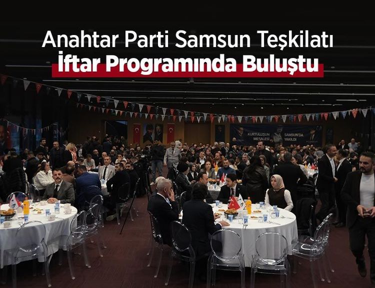 Halk otobüsü ile otomobilin çarpıştığı kaza kamerada: 9 yaralı