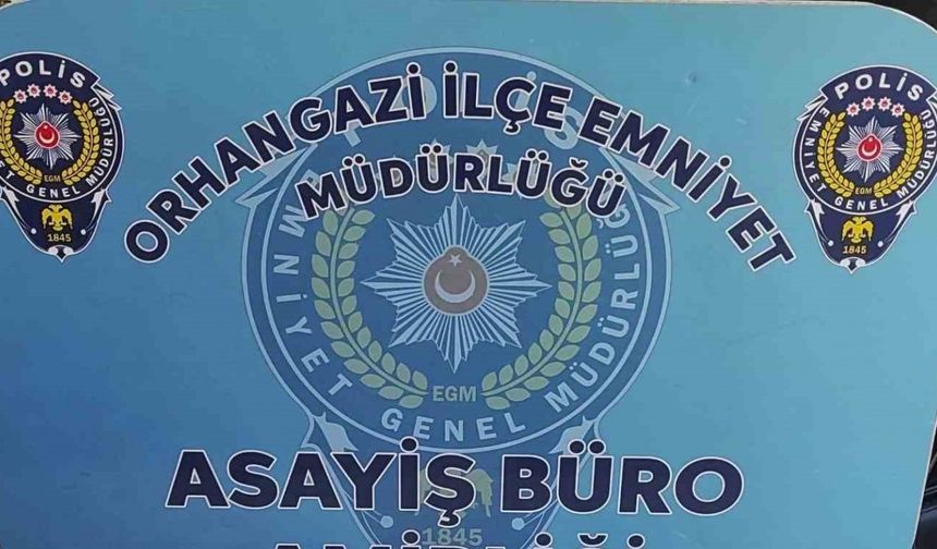 polisten kaçan otomobilden uyuşturucu çıktı