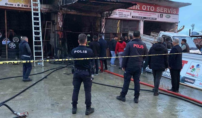 oto döşeme atölyesinde yangın