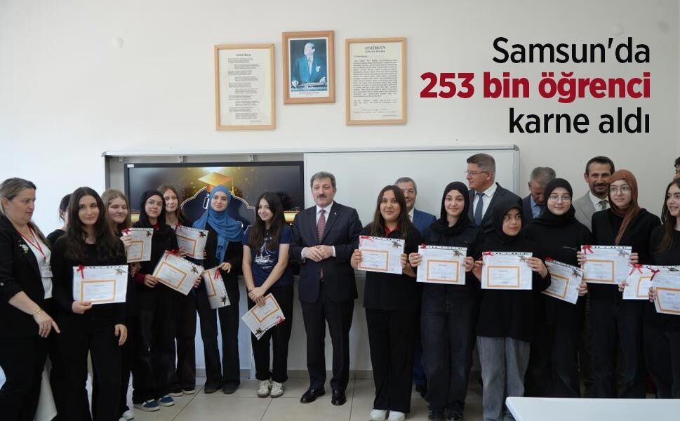 Samsun'da 253 bin öğrenci karne aldı