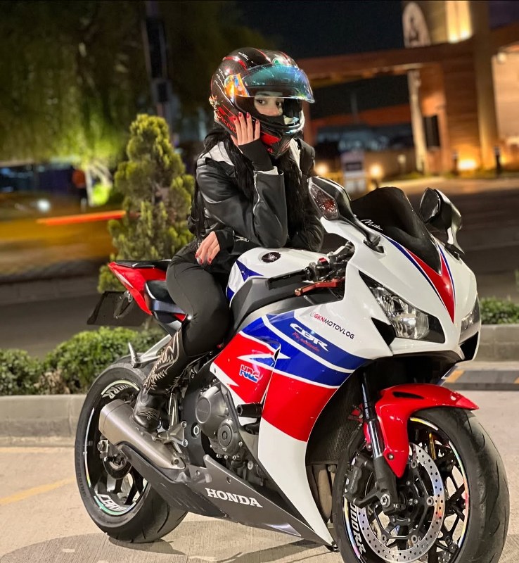 A W450762 02 738X800