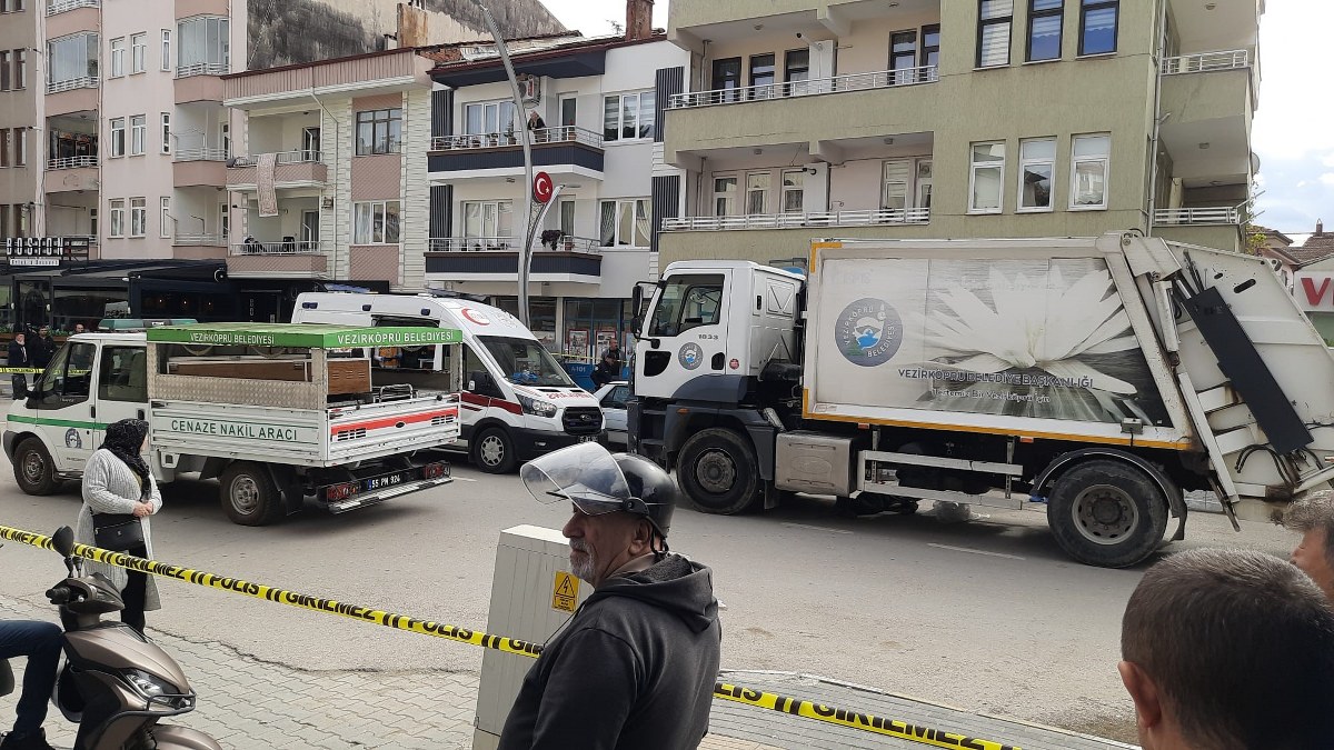 A W557916 03 1200X675