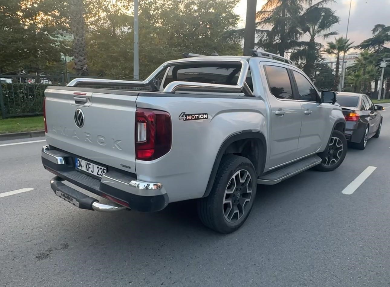 A W563549 03