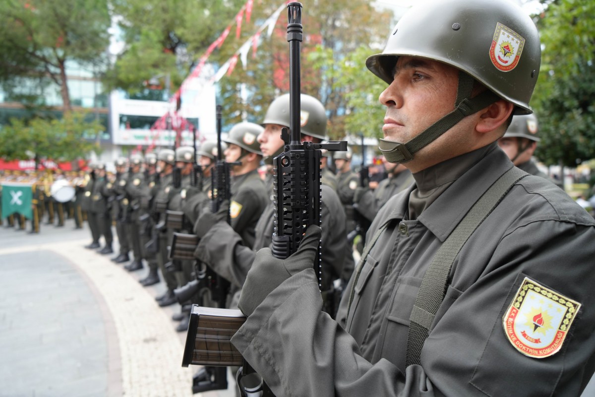 A W568507 12 1200X800