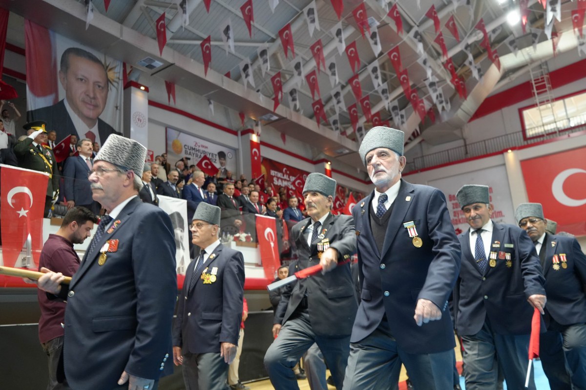 A W568939 03 1200X800