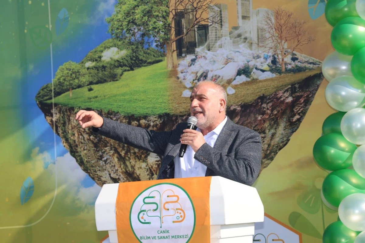 A W569636 03 1200X800