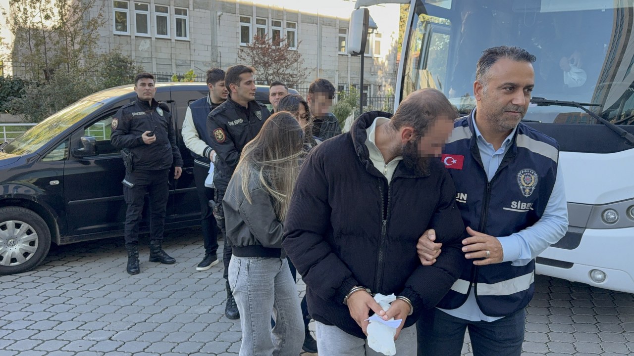 A W570180 02 1280X720