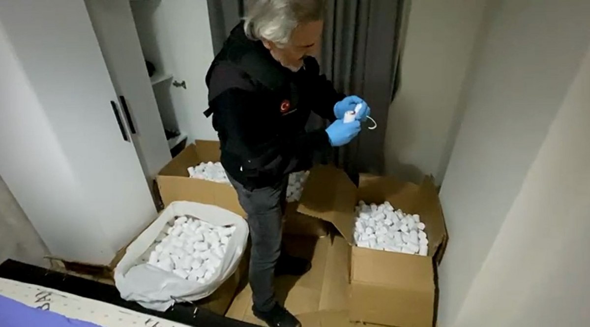 E V L E R I N D E 103 B I N H A P E L E G E C I R I L E N 5 S U 960999 285374 1200X665