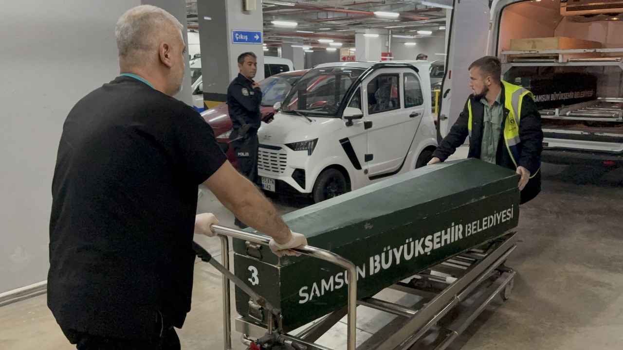 A W572044 02 1280X720