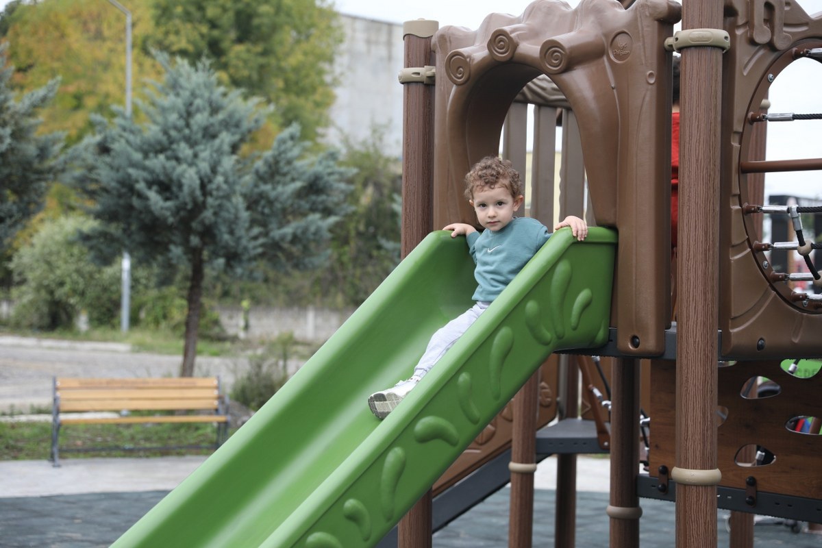 A W572052 03 1200X800