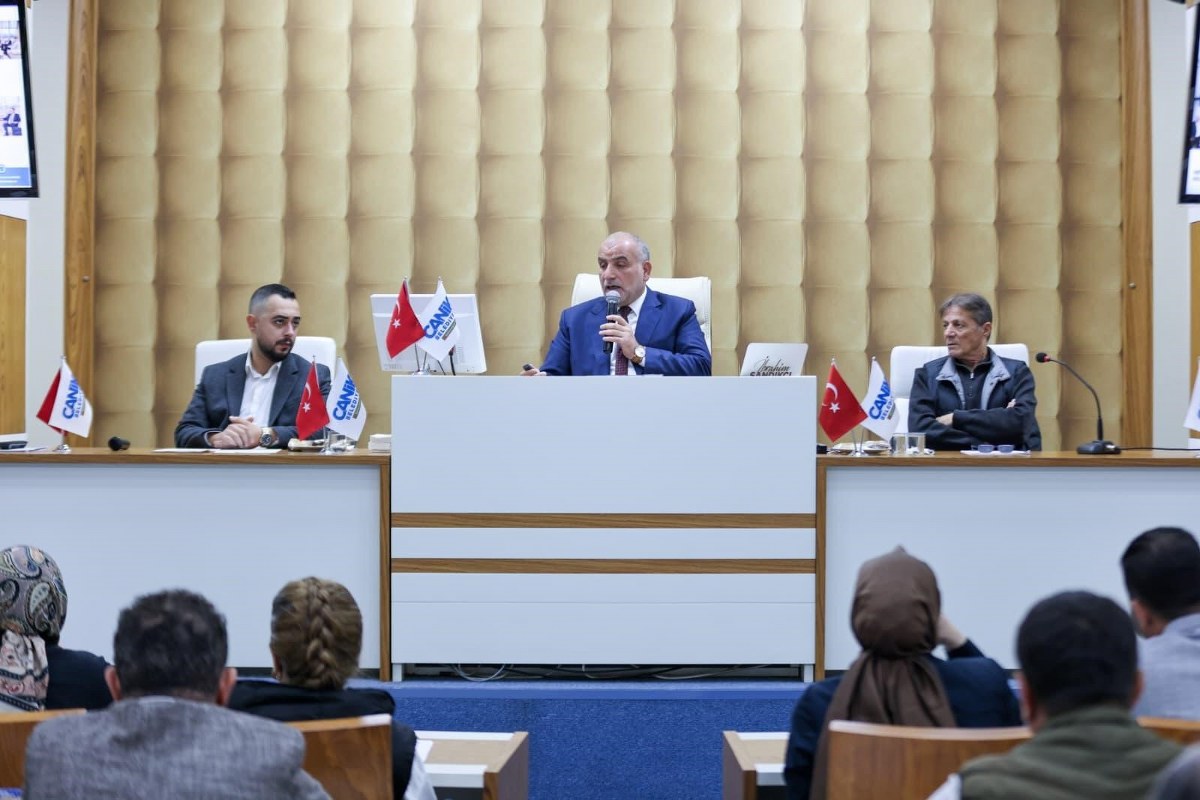 A W572058 02 1200X800