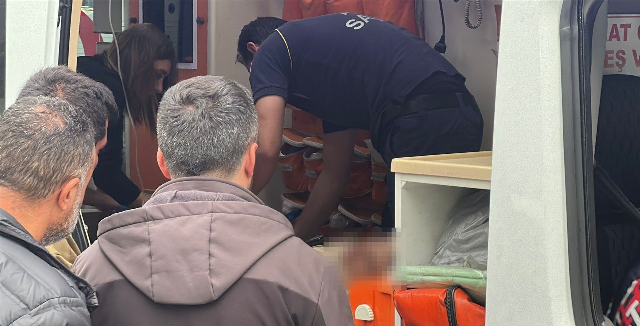 A W572885 02 1280X653