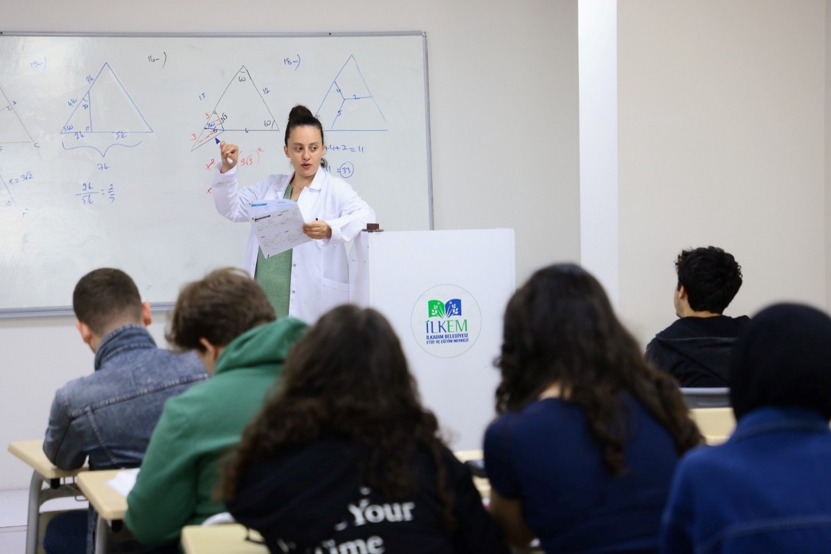 A W573119 05 1200X800