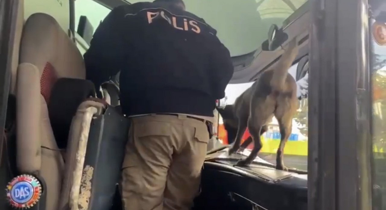 A W573398 04 1280X699