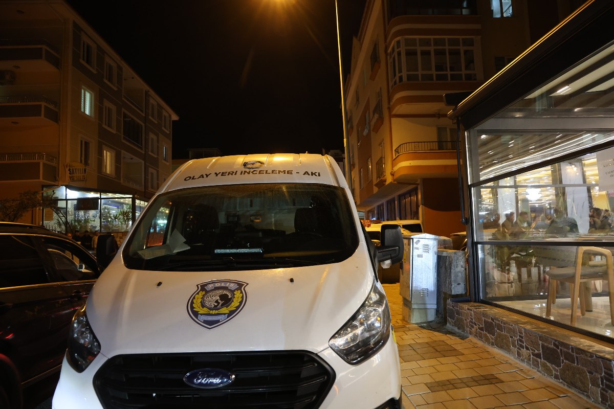 A W575232 05 1200X800