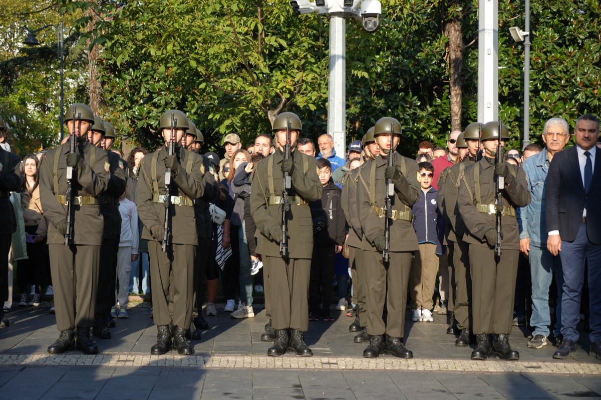 A W576495 06 1200X800