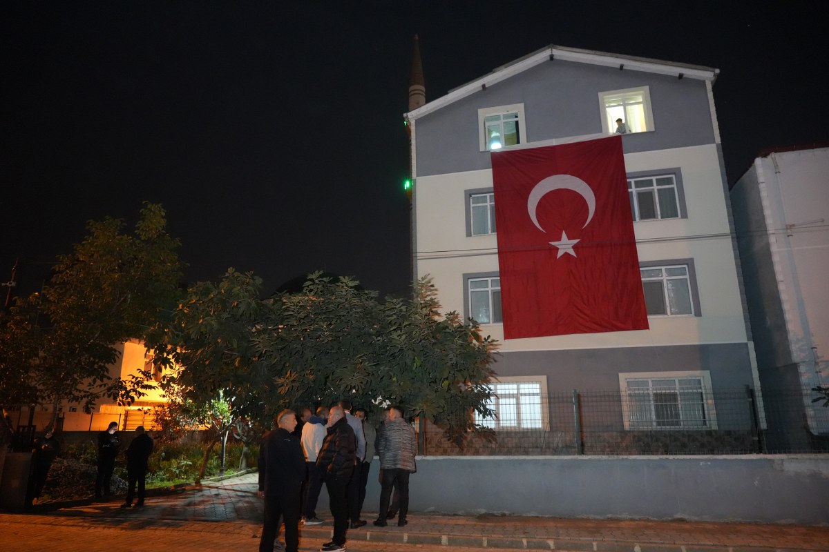 A W577710 03 1200X800