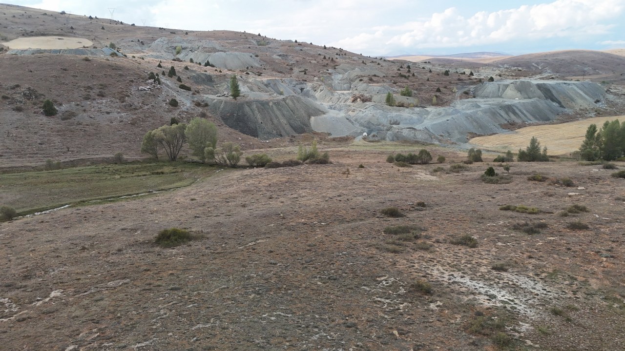 A W579247 02 1280X720