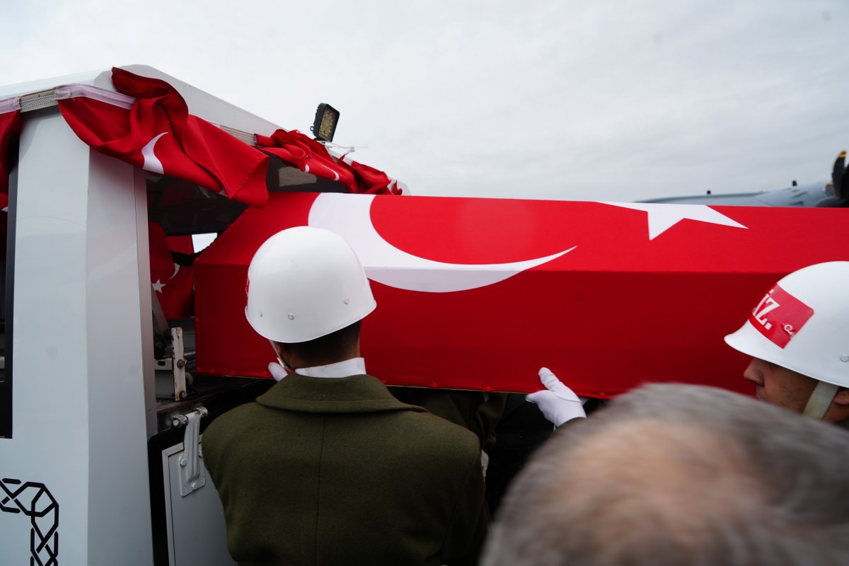 A W579349 11 1200X800