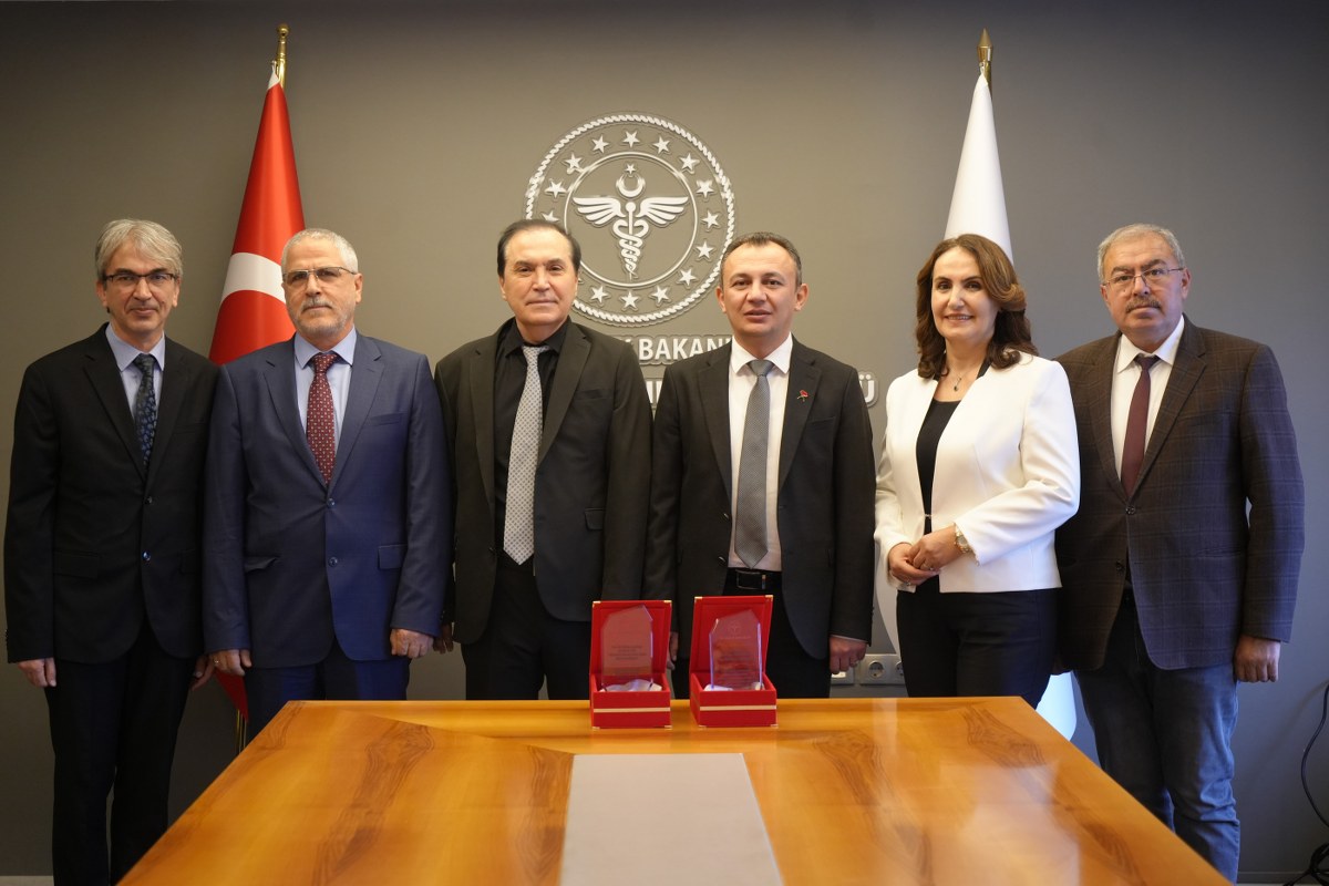 A W579377 01 1200X800