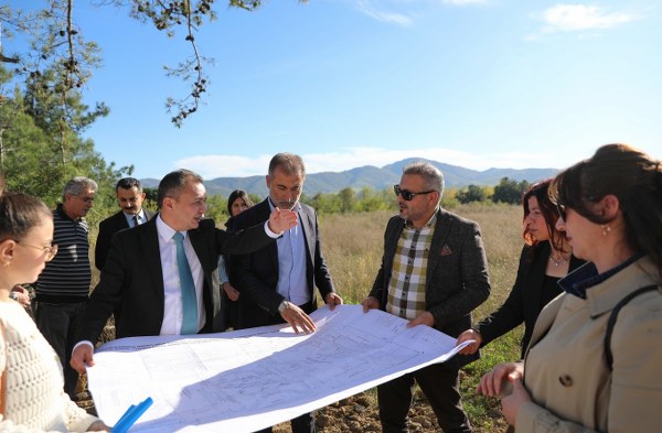 A W580814 01 600X393