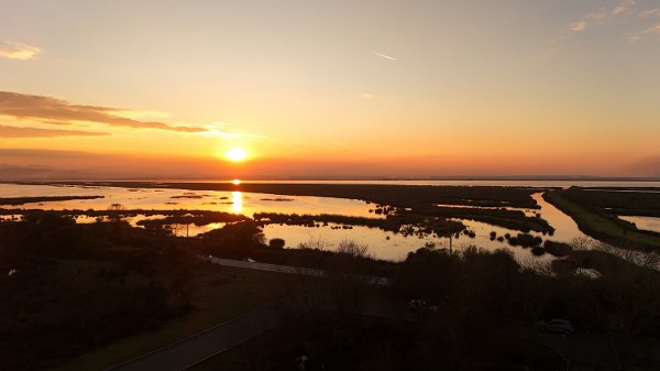 A W580982 08 600X337