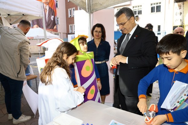 A W582493 02 600X400