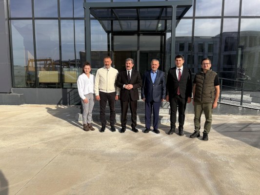 A W582814 04 533X400