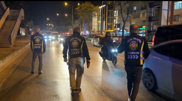 A W582976 02 600X333