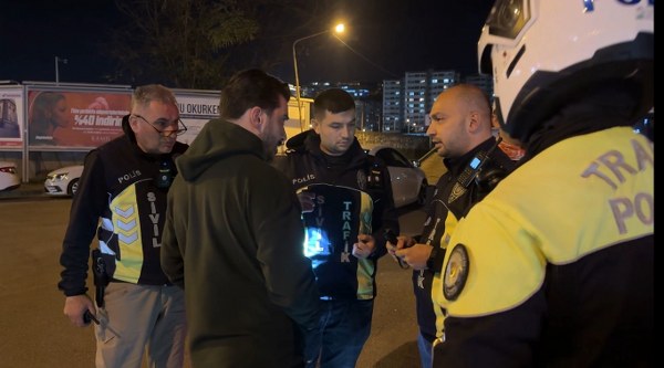 A W582976 07 600X333