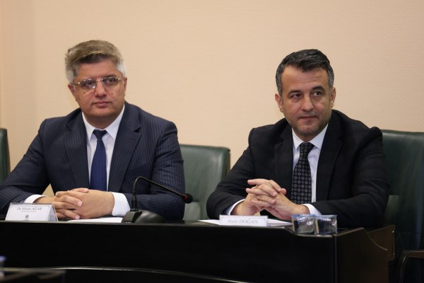 A W583281 07 600X400