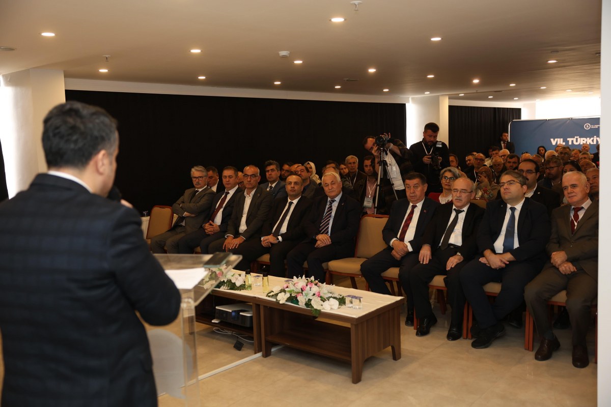 A W583429 03 1200X800