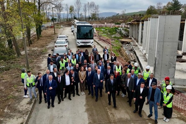 A W585878 04 600X400