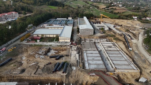 A W585878 05 600X337