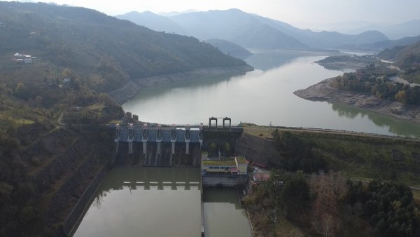 A W586559 07 600X338