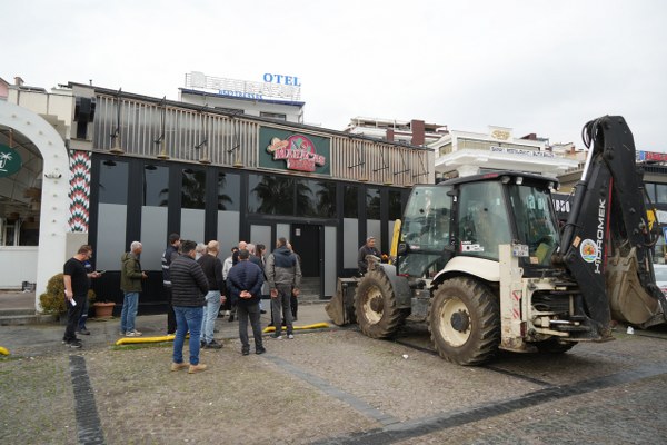 A W586591 01 600X400