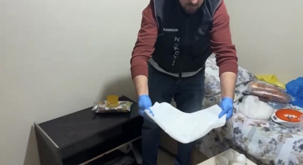 A W587123 03 600X326