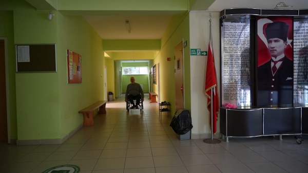 A W587317 05 600X338