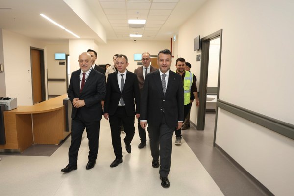 A W588941 07 600X400